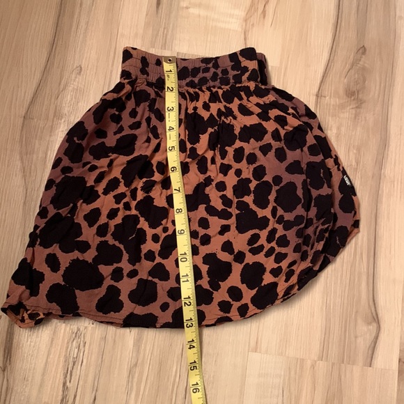 Vans leopard 🐆 print shorts medium - Picture 13 of 14